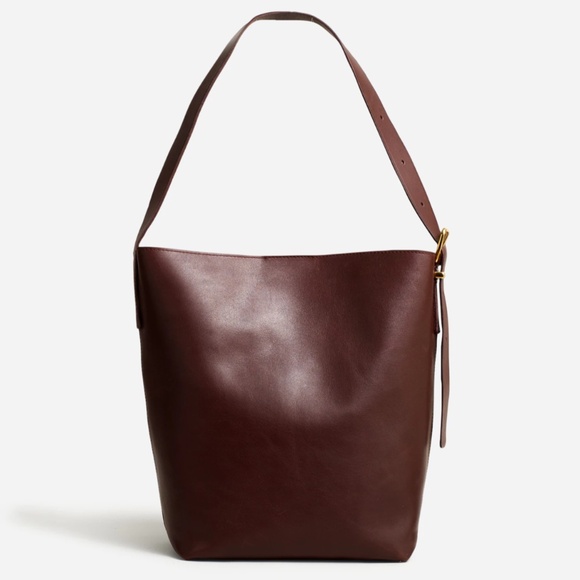 Madewell Handbags - New MADEWELL The Essential Bucket Tote in Chocolate Raisin $178 NN396